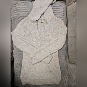 Roxy V Neck Hooded Sweater Super Soft Size Medium Like New